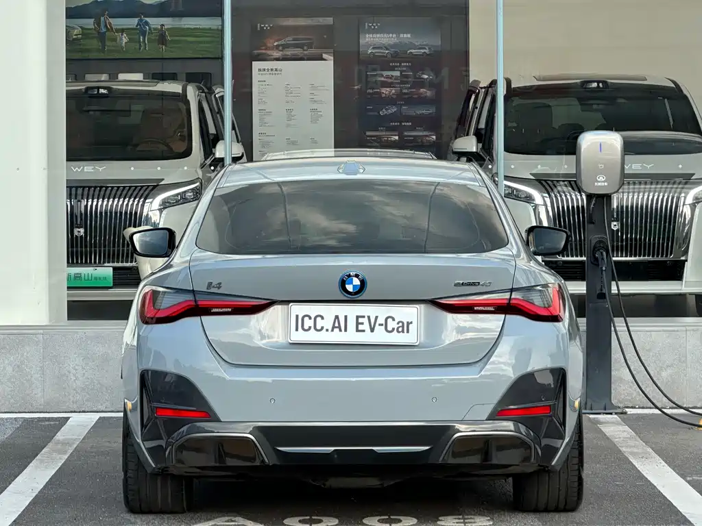 BMW i4 — миниатюра 19