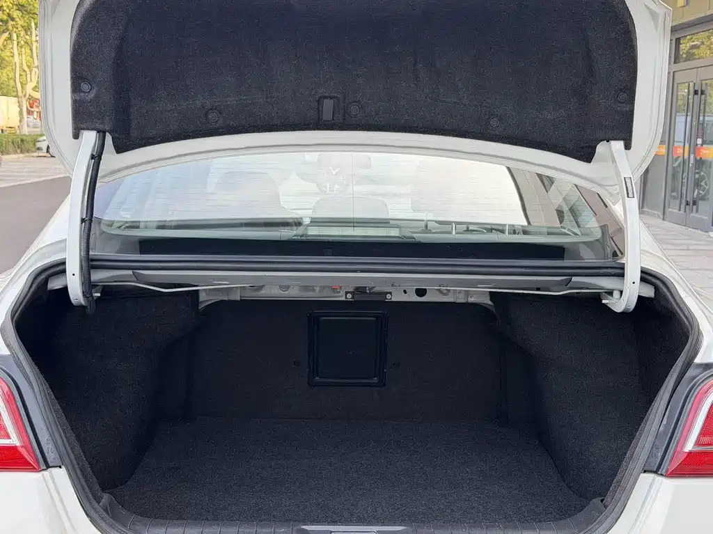 Nissan Teana — миниатюра 13