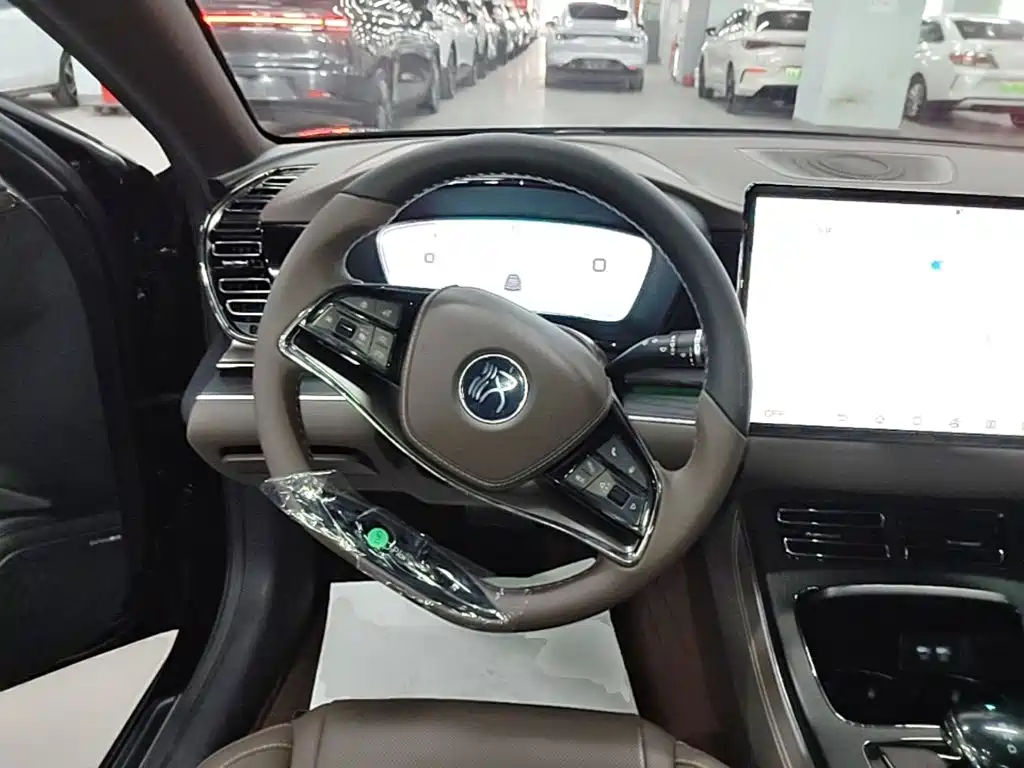 BYD Han — миниатюра 11