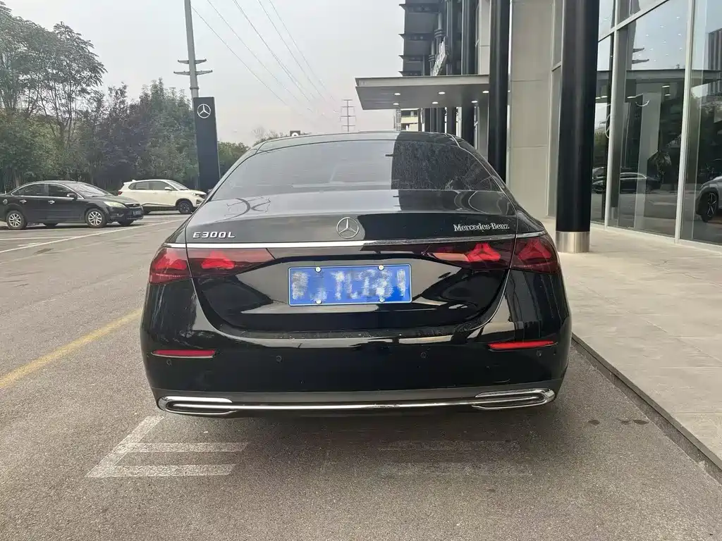 Mercedes-Benz E-Class E 2026 E 300 L Luxury