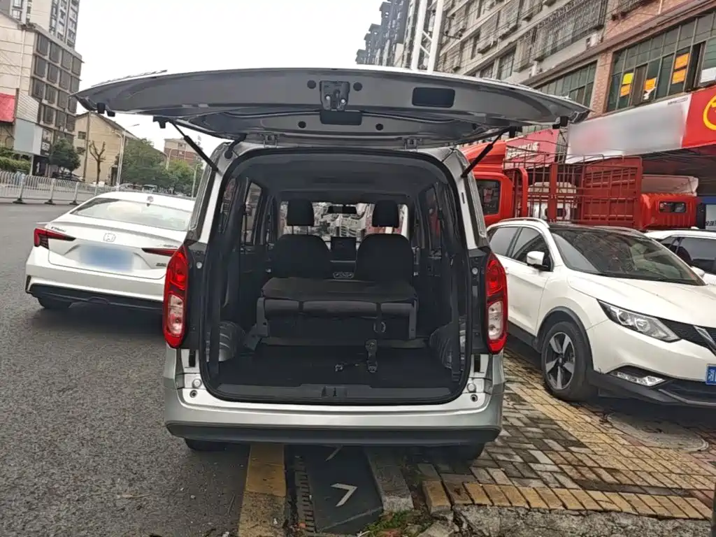 Wuling Hongguang EV — миниатюра 19