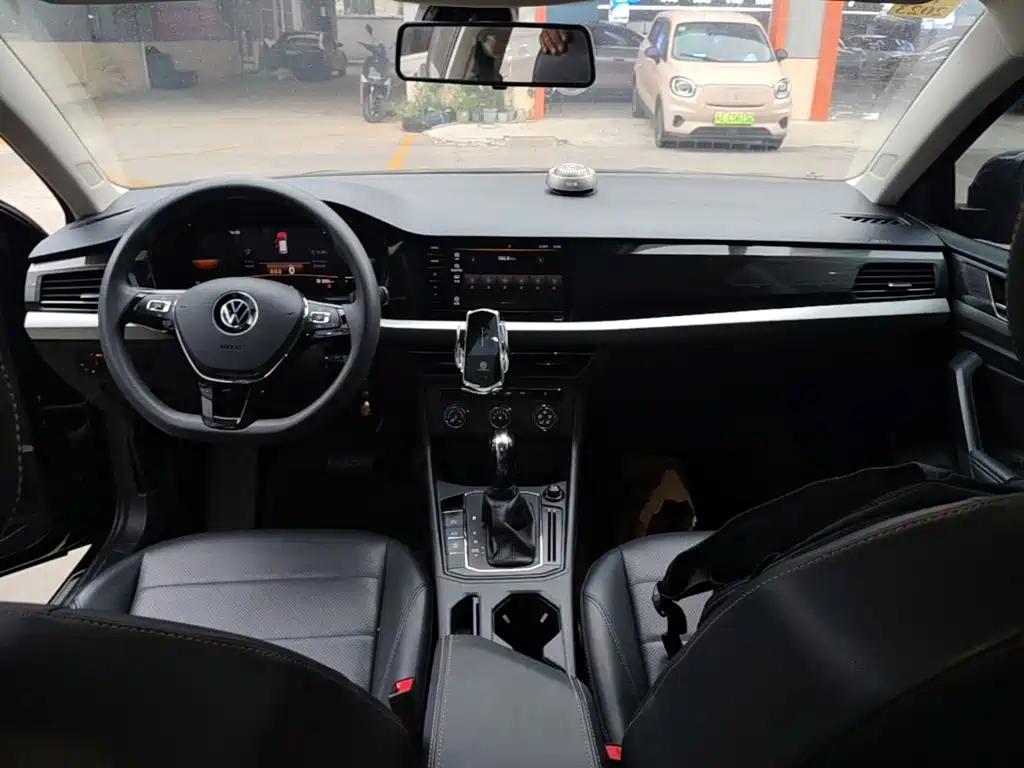 Volkswagen Lavida — миниатюра 10