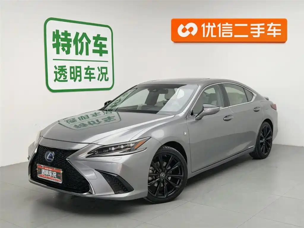 Lexus ES 2022