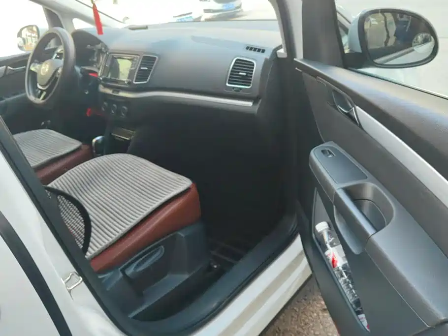 Volkswagen Sharan — миниатюра 8
