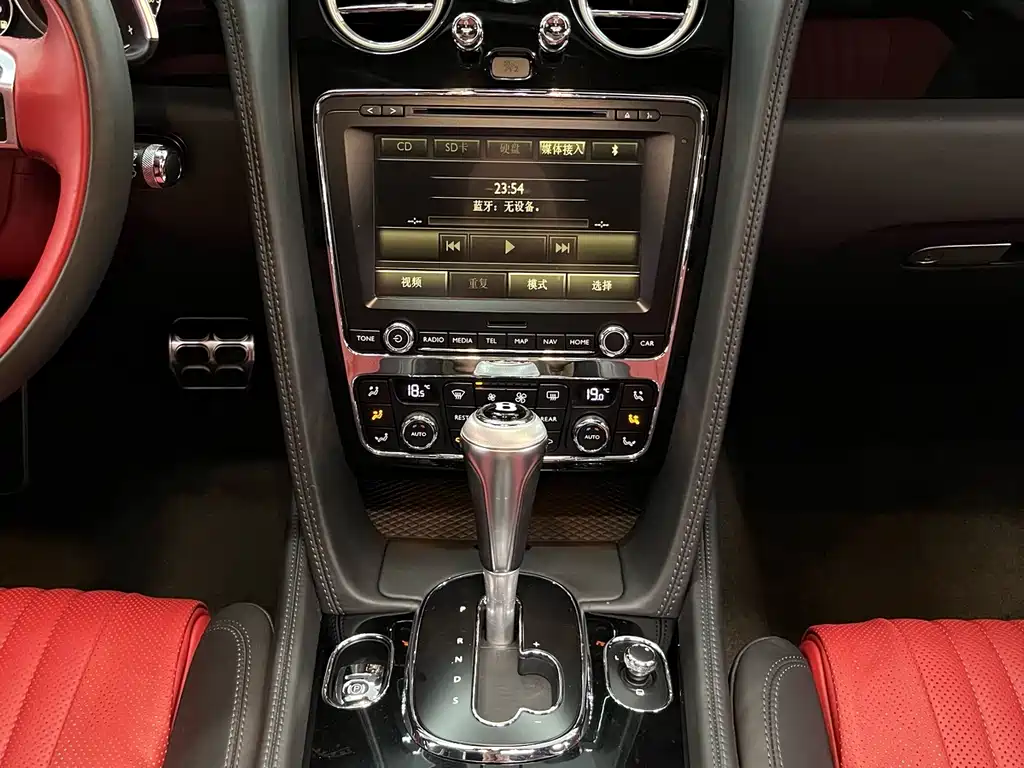 Bentley Flying Spur 4.0T V8 S Standard Edition, фото 20