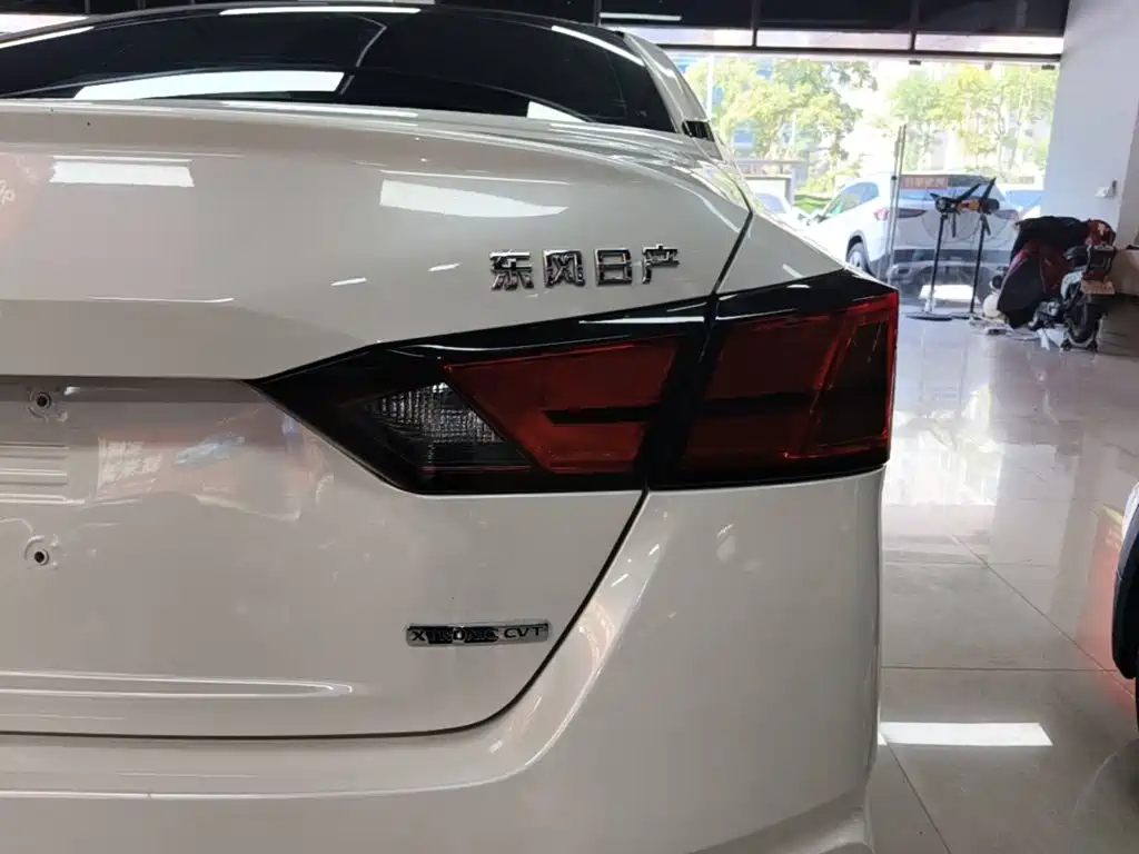 Nissan Teana — миниатюра 8