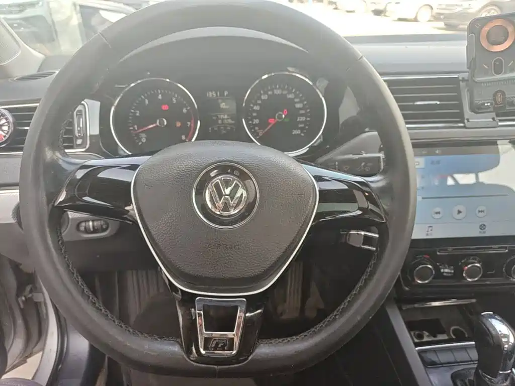 Volkswagen Sagitar — миниатюра 11