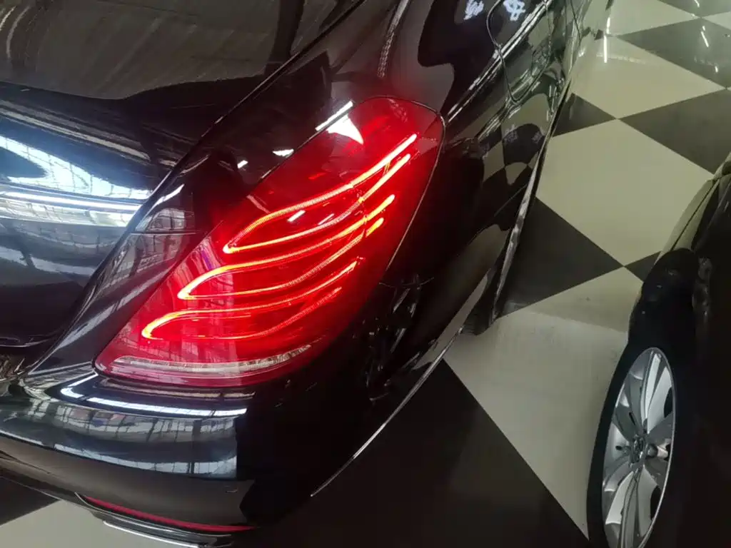 Mercedes-Benz S-Class — миниатюра 8