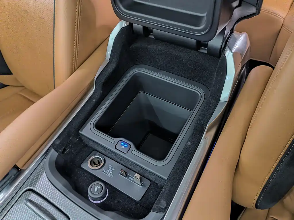 Land Rover Sport — миниатюра 16