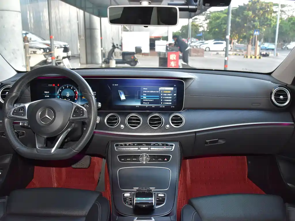 Mercedes-Benz E-Class — миниатюра 5