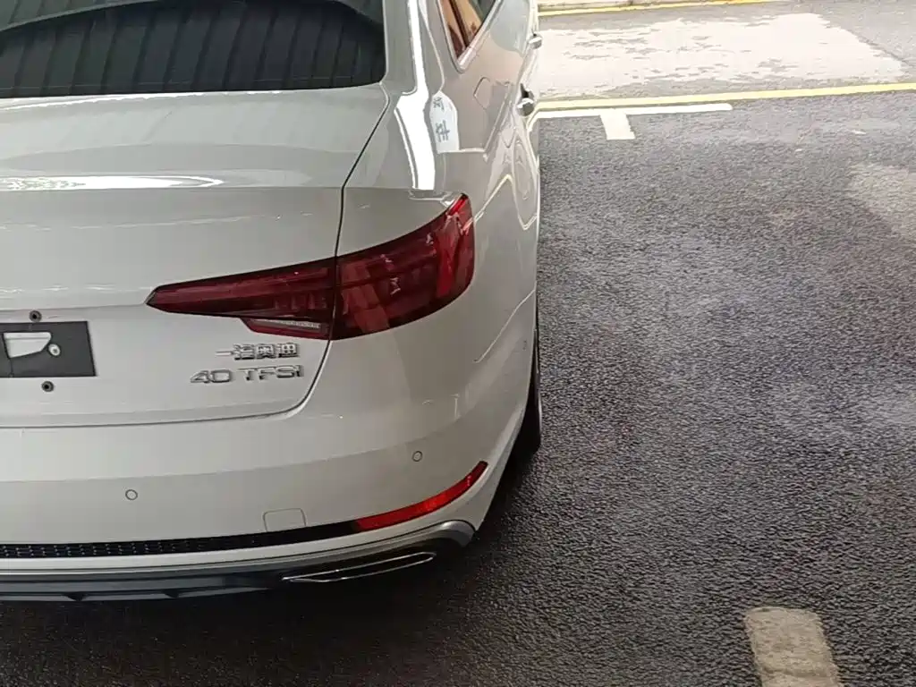 Audi A4L — миниатюра 8