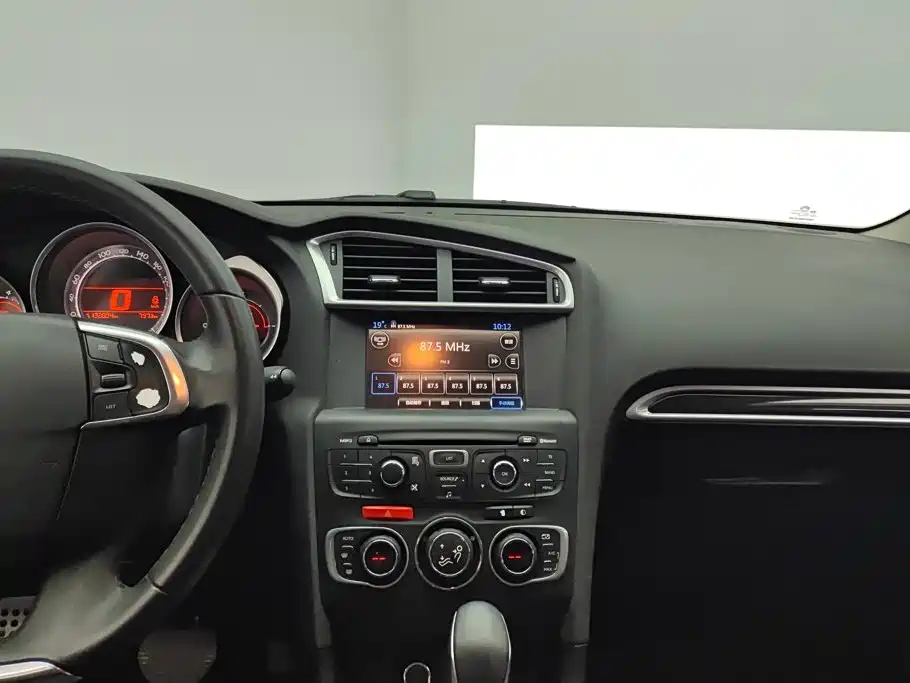 Citroen C4L — миниатюра 13