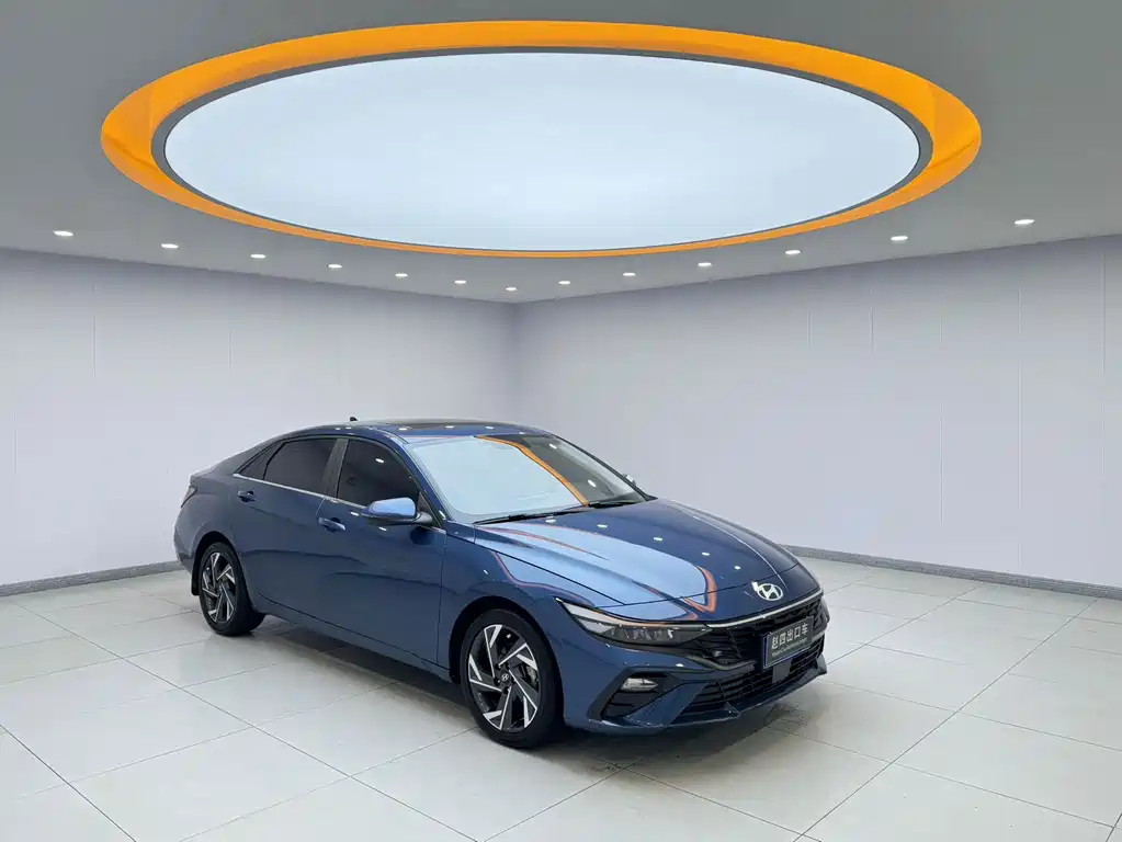 Hyundai Elantra — миниатюра 3