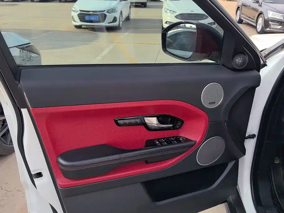 Land Rover Evoque (Import) — миниатюра 7