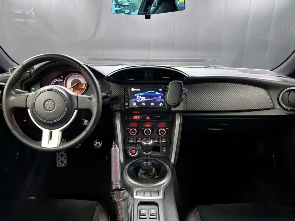 Toyota 86 — миниатюра 7