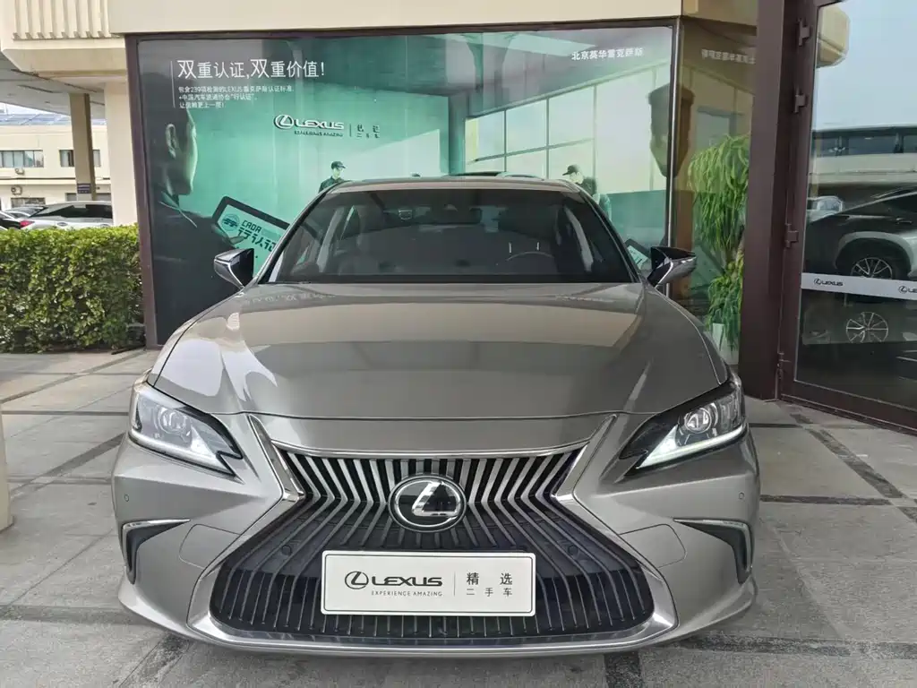 Lexus ES — миниатюра 2
