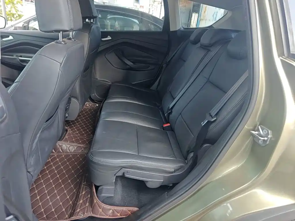 Ford Kuga — миниатюра 17