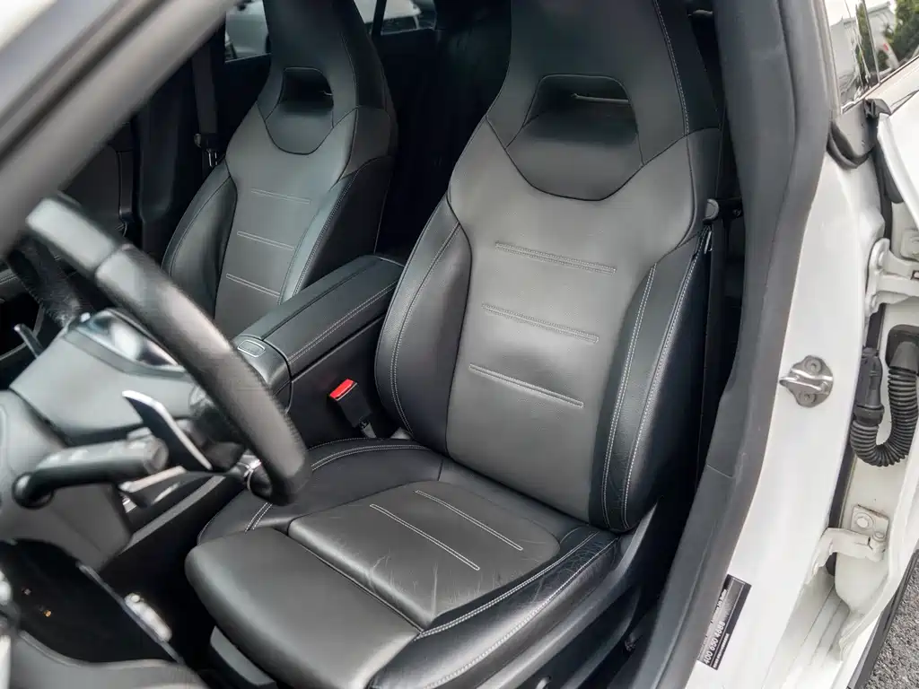 Mercedes-Benz CLA A MG 2022 AMG CLA 35 4MATIC