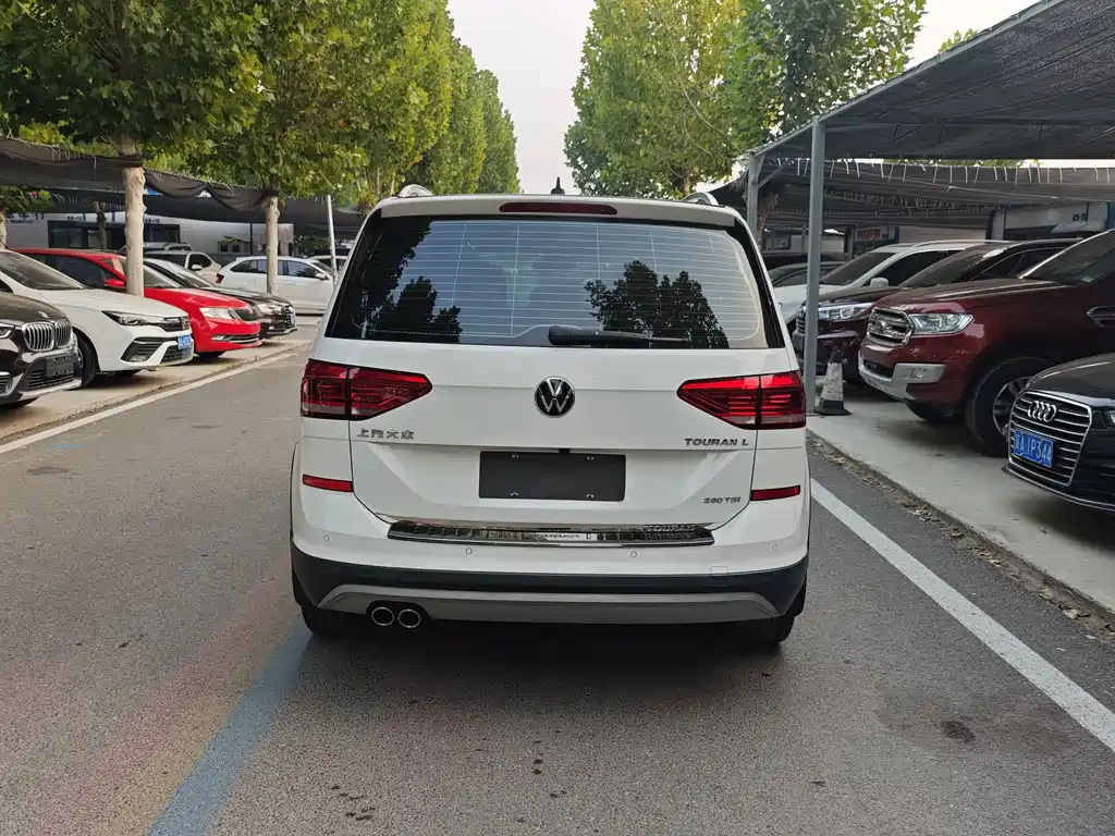 Volkswagen Touran — миниатюра 27
