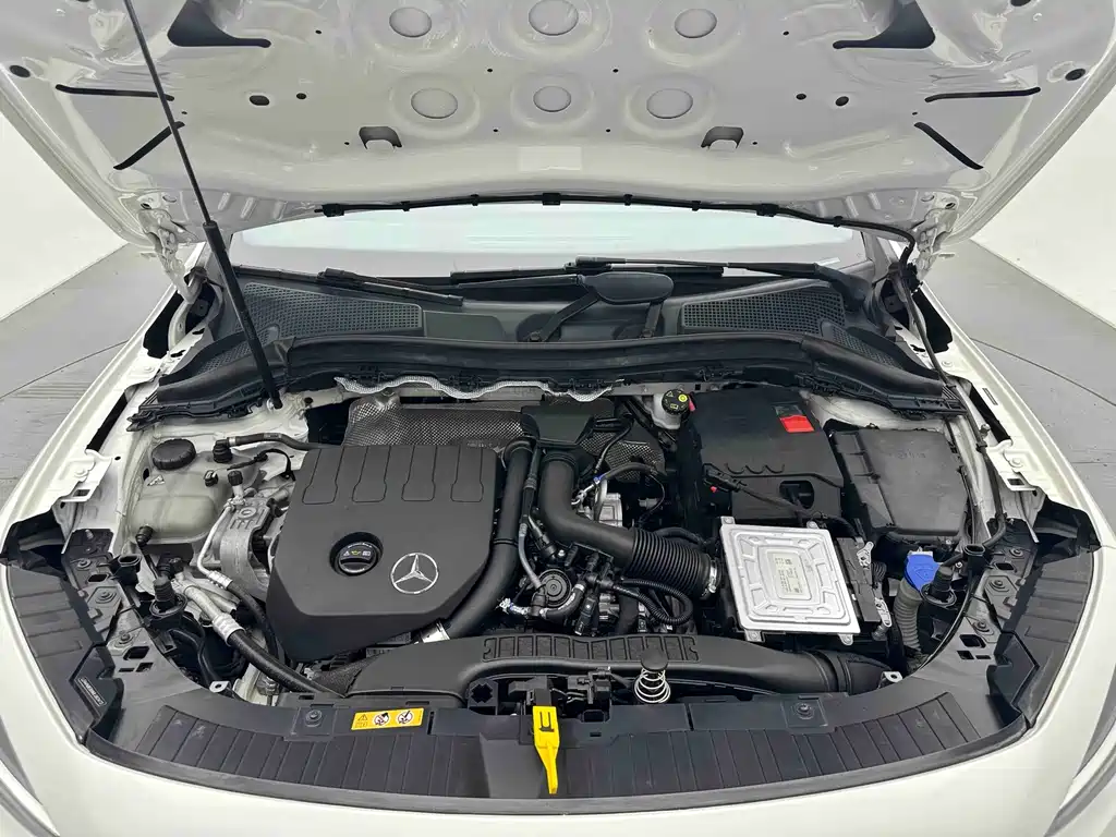 Mercedes-Benz GLA — миниатюра 19