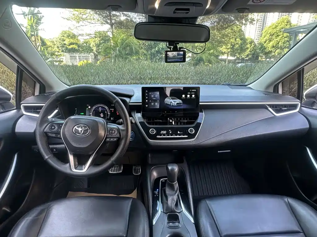 Toyota Corolla — миниатюра 7
