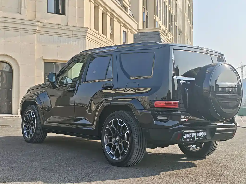 TANK TANK 700 NEW ENERGY