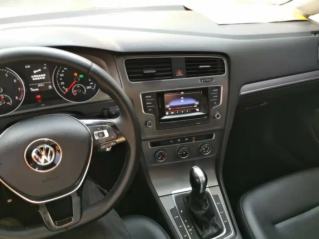 Volkswagen Golf — миниатюра 10
