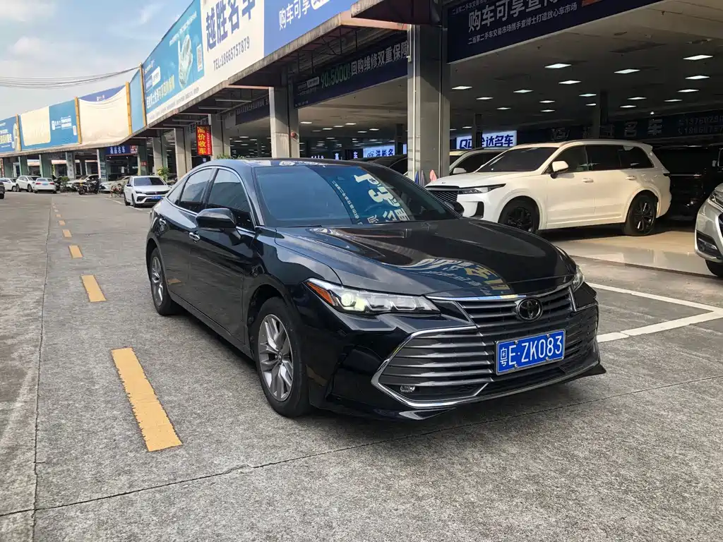 Toyota Avalon — миниатюра 3