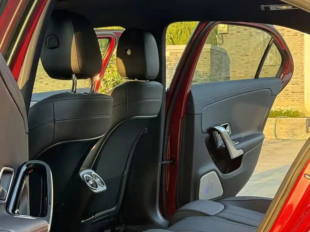 Mercedes-Benz A-Class — миниатюра 5