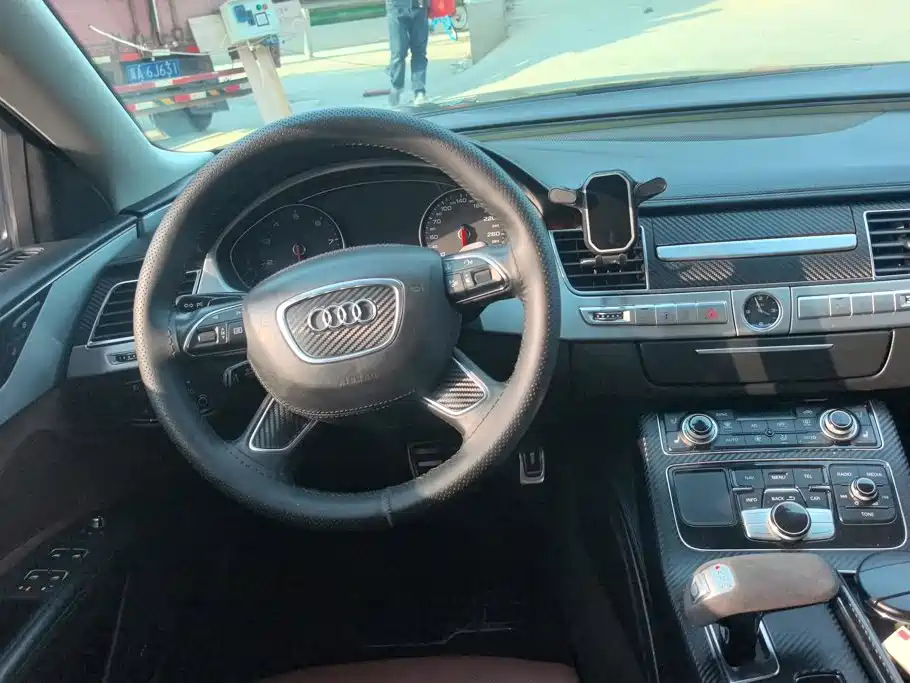 Audi A8 — миниатюра 15