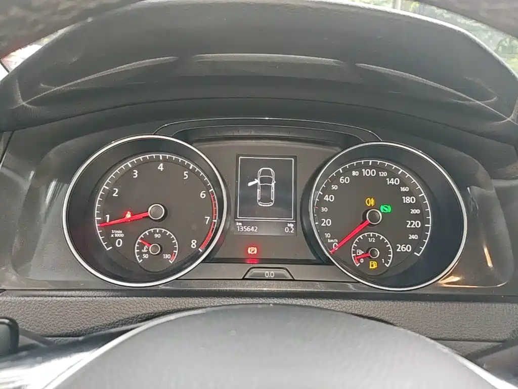 Volkswagen Golf — миниатюра 12