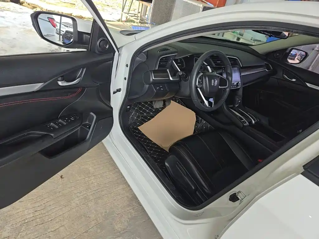 Honda Civic — миниатюра 16