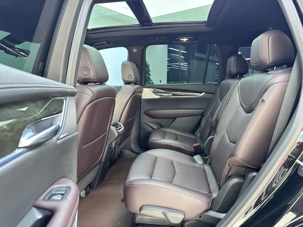 Cadillac XT6 — миниатюра 6