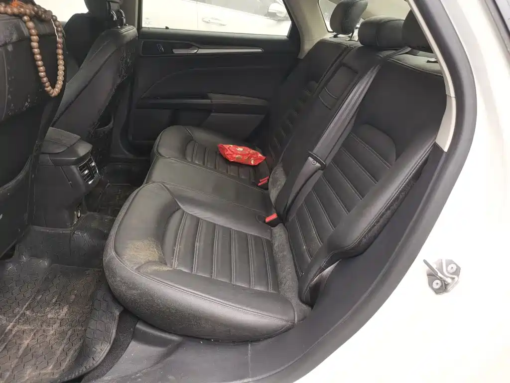 Ford Mondeo — миниатюра 13