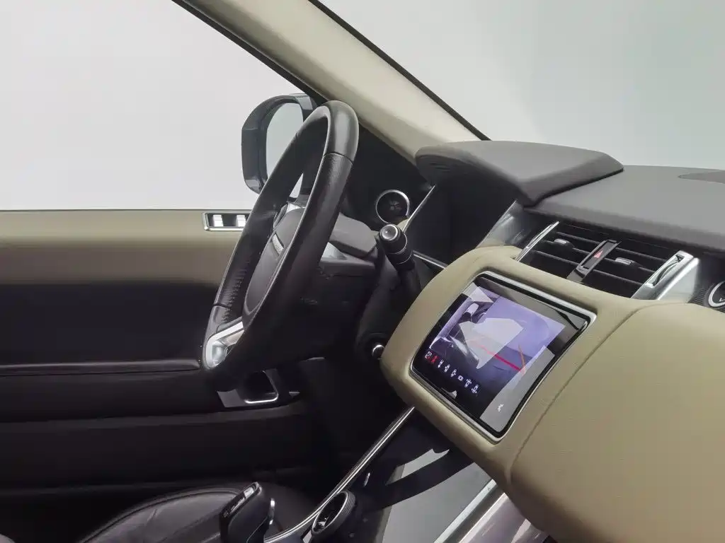 Land Rover Sport PHEV — миниатюра 22