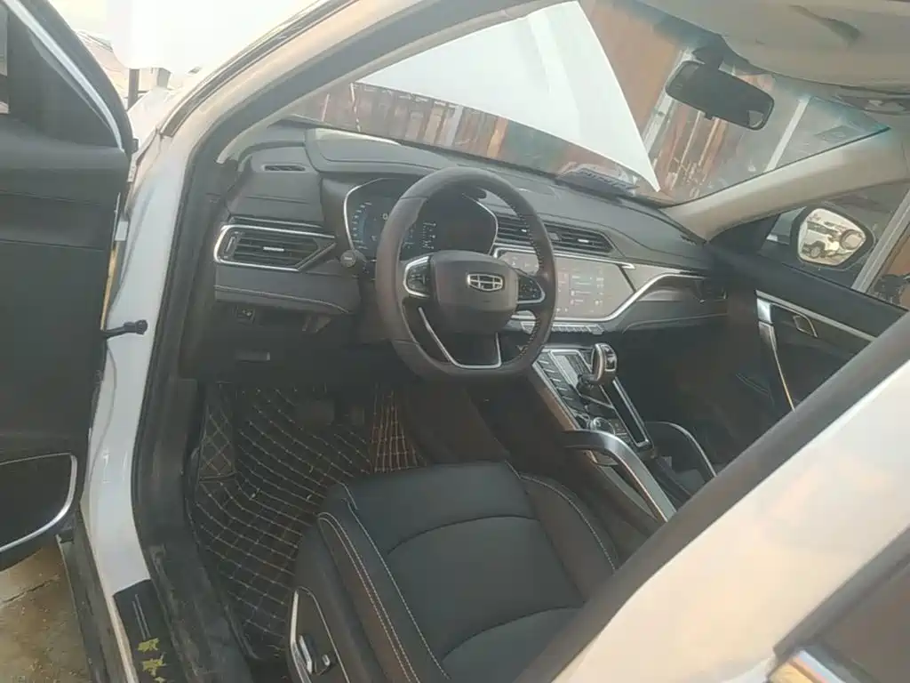 Geely Boyue — миниатюра 10
