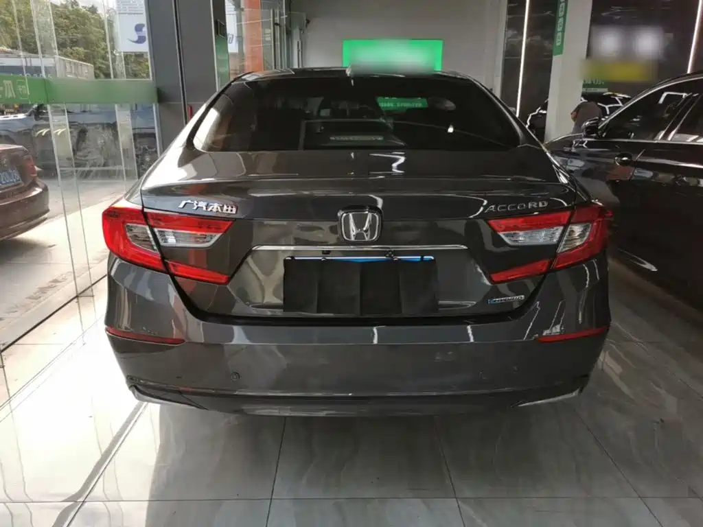 Honda Accord — миниатюра 6