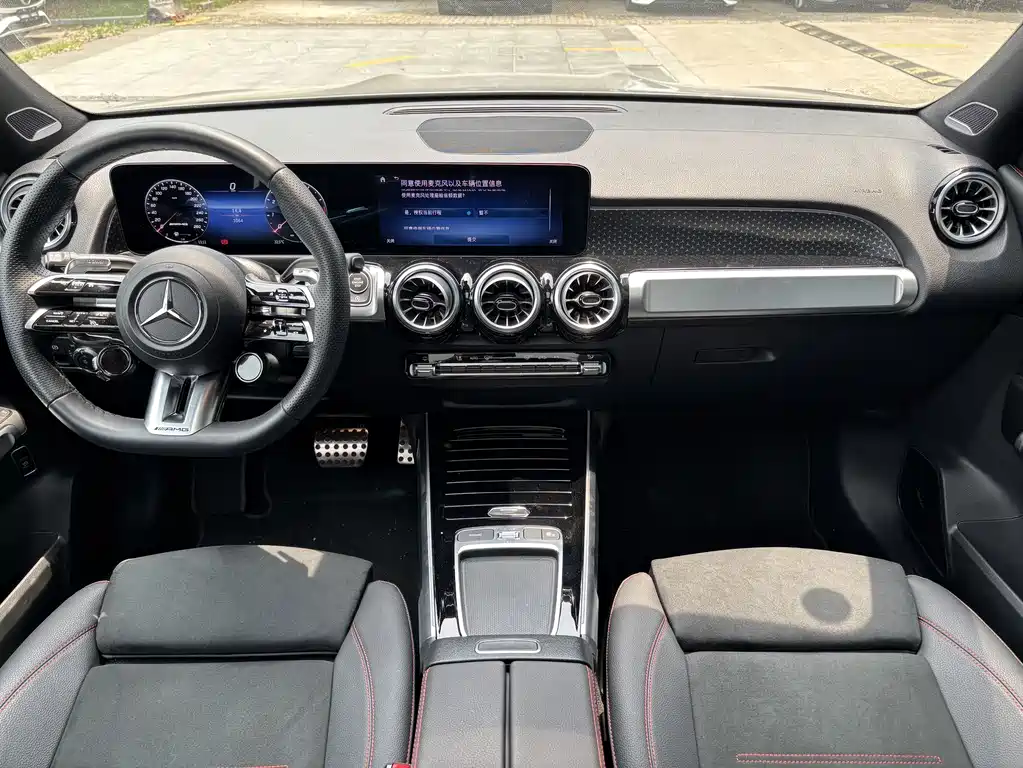 Mercedes-Benz GLB A MG 2024 AMG GLB 35 4MATIC