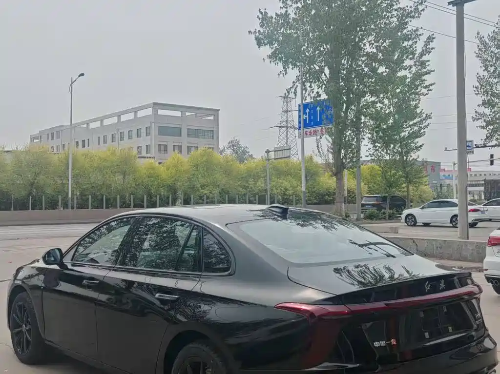 Hongqi H5 2025 1.5T DCT