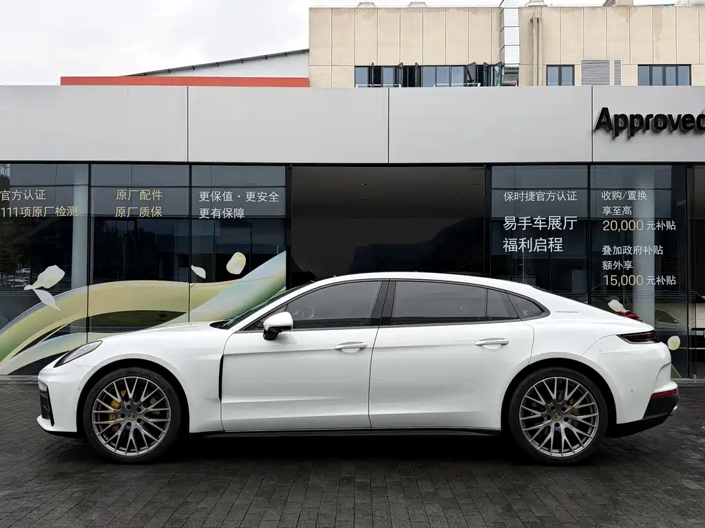 Porsche Panamera — миниатюра 2