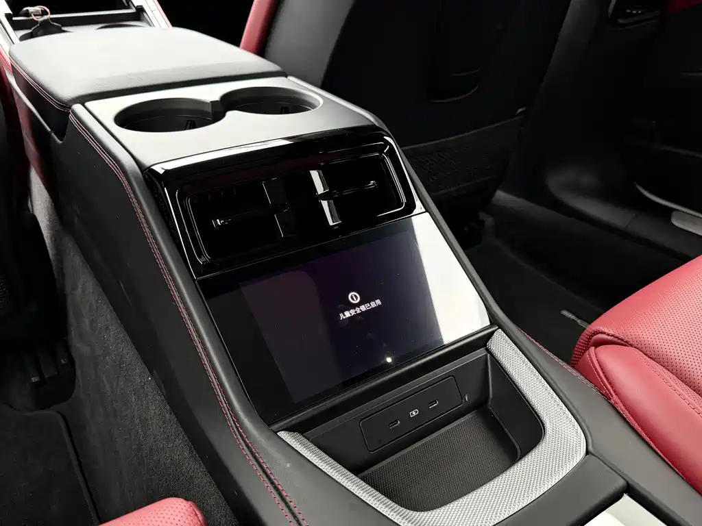 Porsche Panamera — миниатюра 18