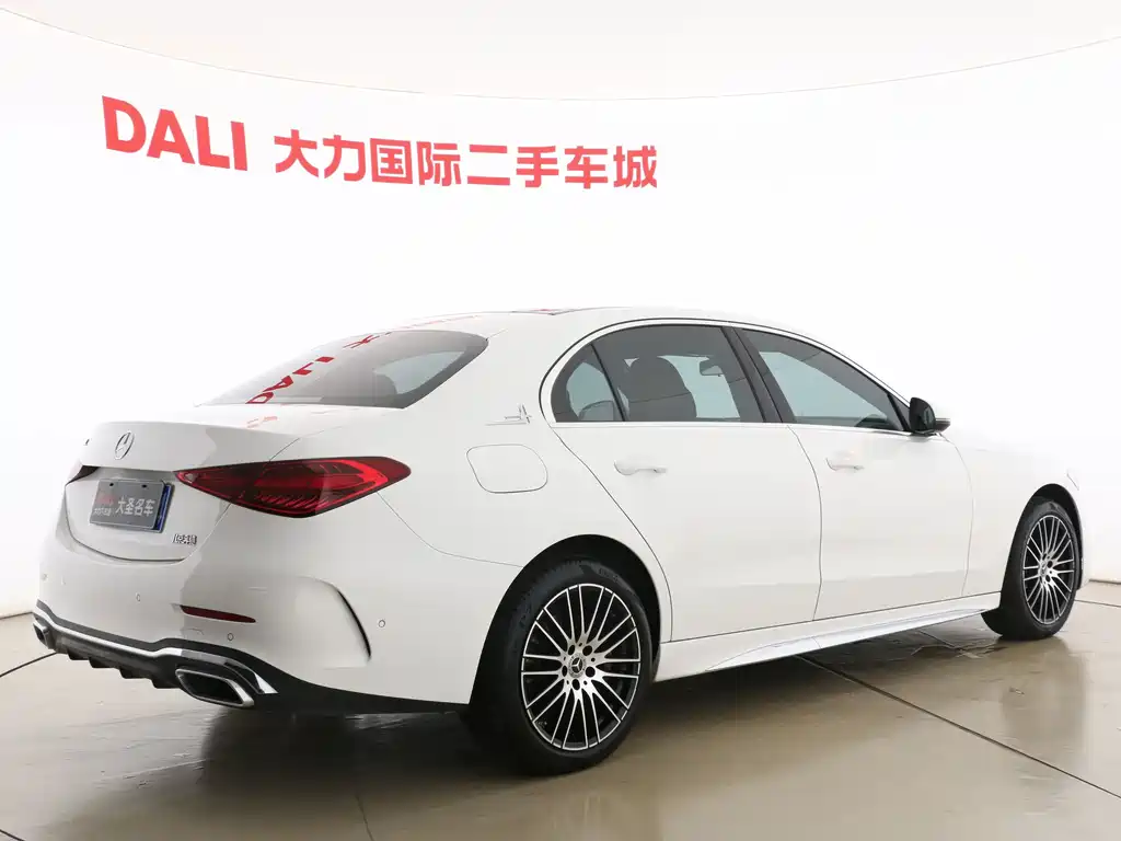 Mercedes-Benz C-Class — миниатюра 14