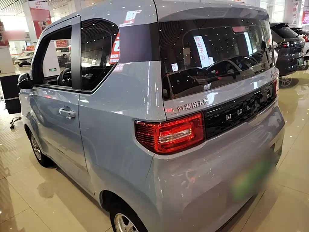 Wuling MINIEV — миниатюра 5