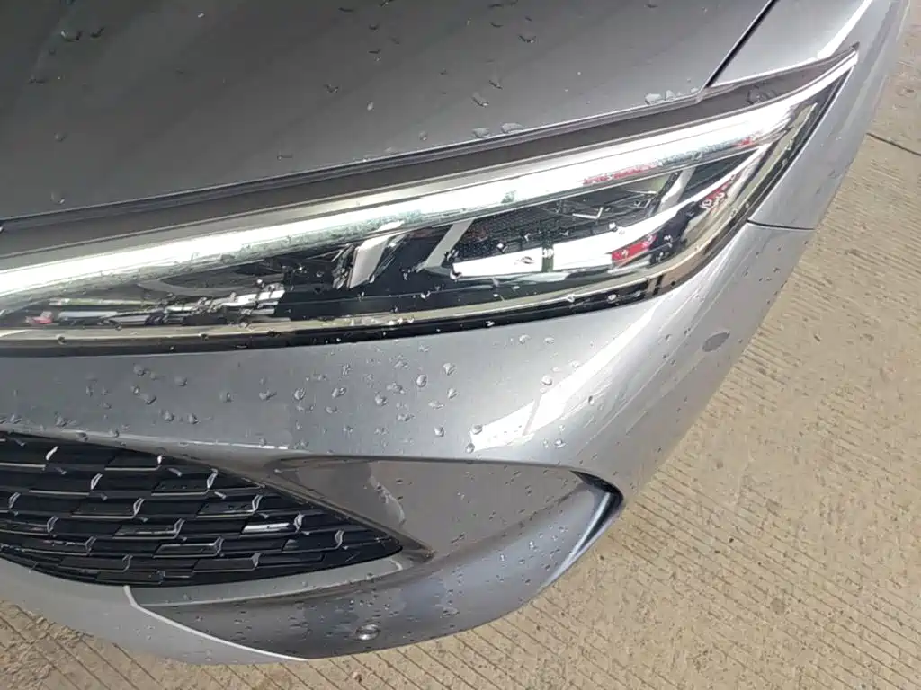 BYD L DM-i — миниатюра 24