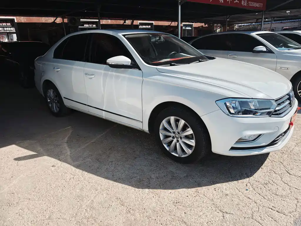Volkswagen Bora — миниатюра 3