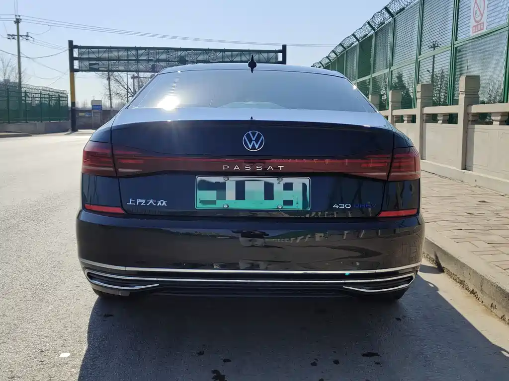 VOLKSWAGEN PASSAT NEW ENERGY