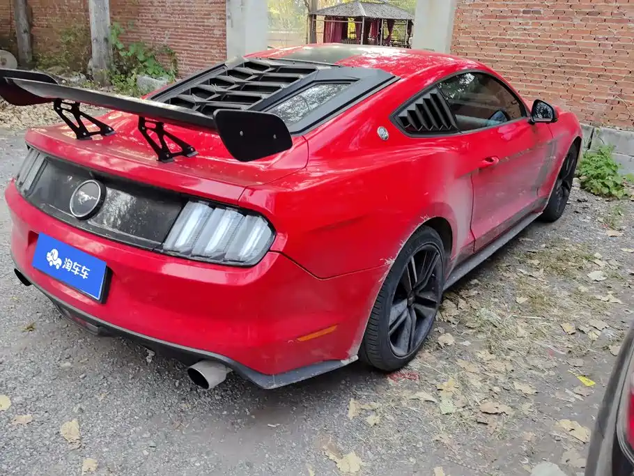 Ford Mustang — миниатюра 3