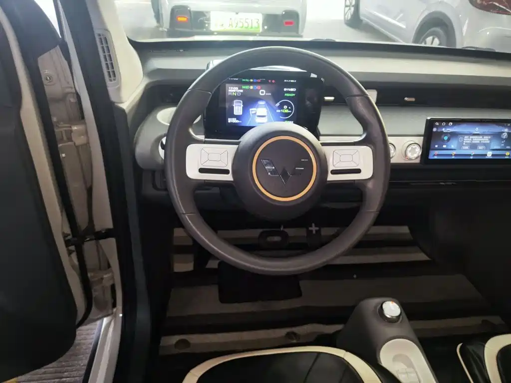 Wuling MINIEV — миниатюра 11
