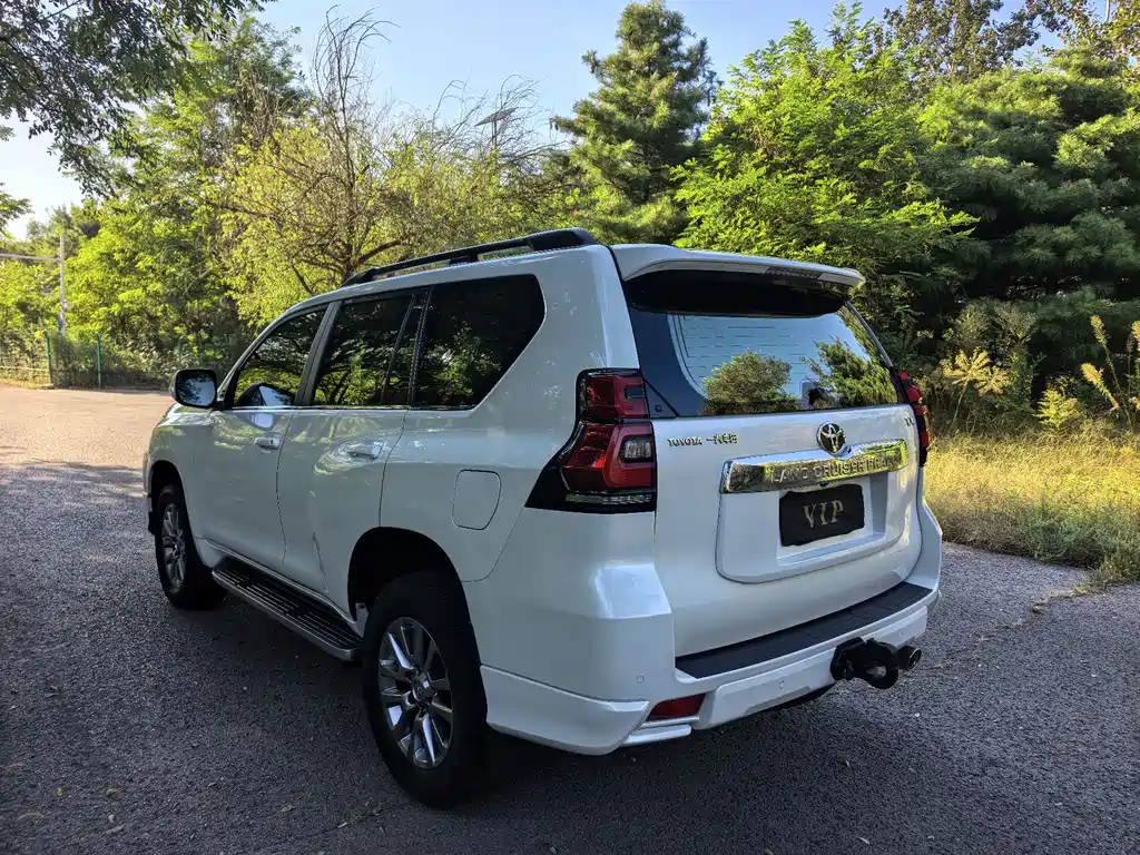 Toyota Prado — миниатюра 8
