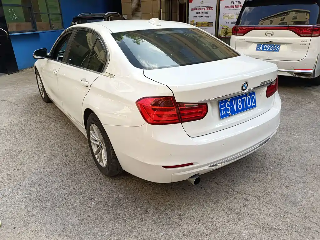 BMW 3 Series — миниатюра 17